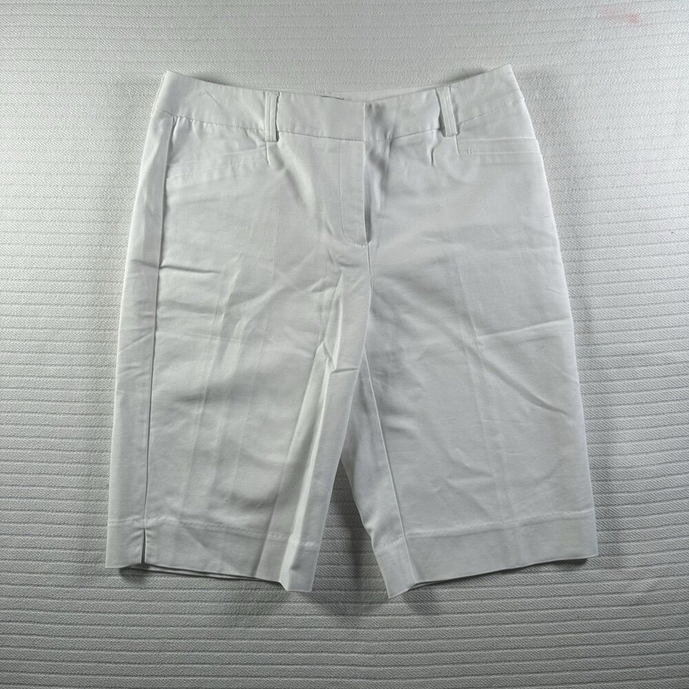 CHICOS Womens White Bermuda Shorts Size 0 Smooth Luxe Kaden Knee Length Dressy